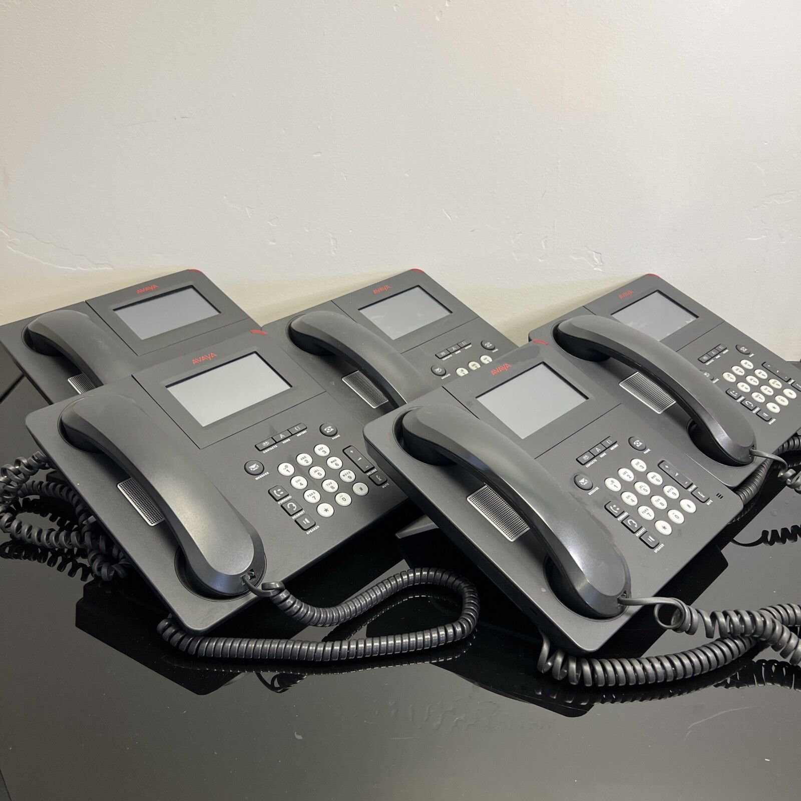 Avaya 9621G IP VOIP Business Desktop Phones With Stand, & Handset - Lot of 5