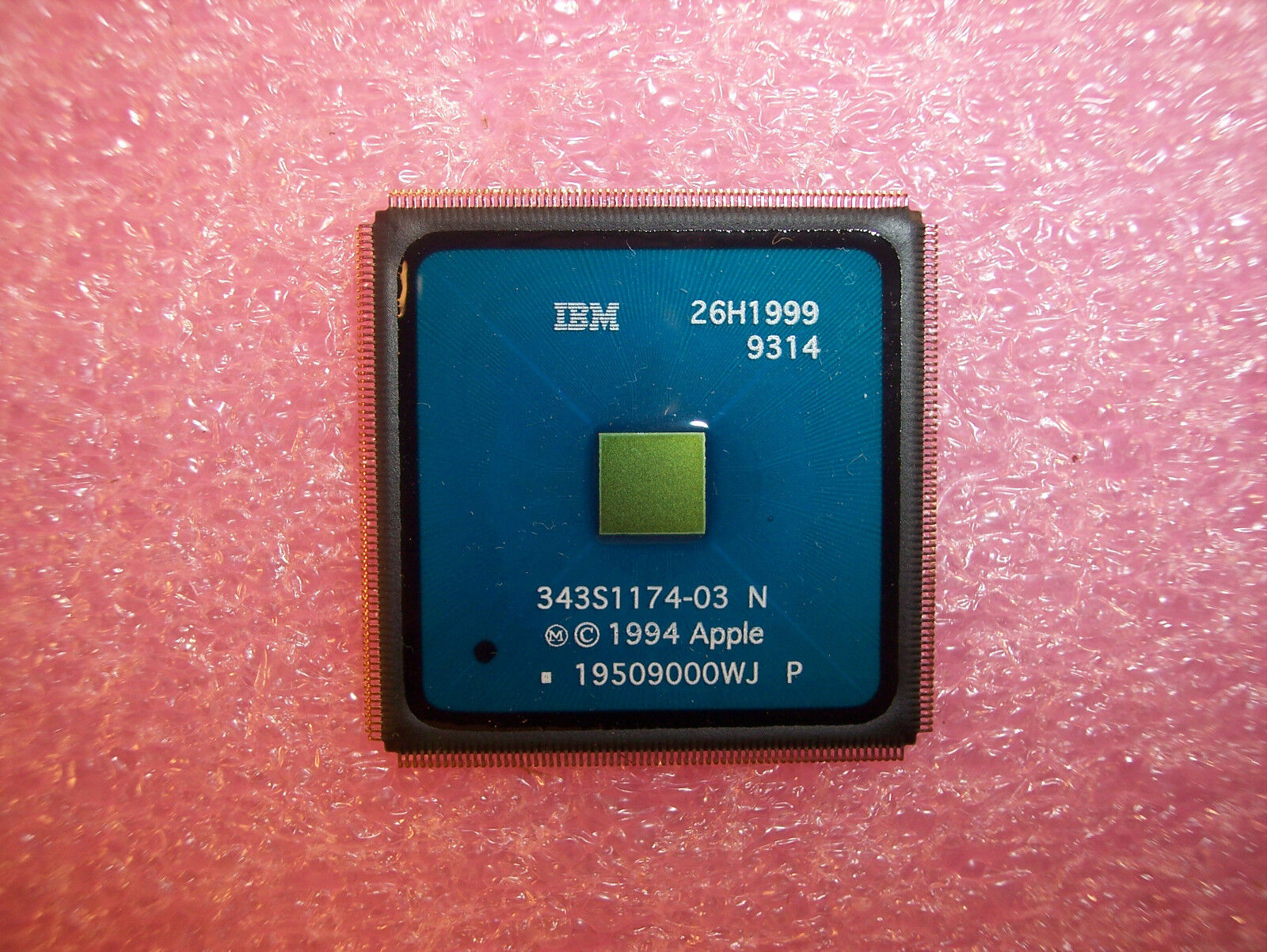 VINTAGE COLLECTIBLE IBM APPLE POWERPC MICROPROCESSOR CHIP 343S1174-03