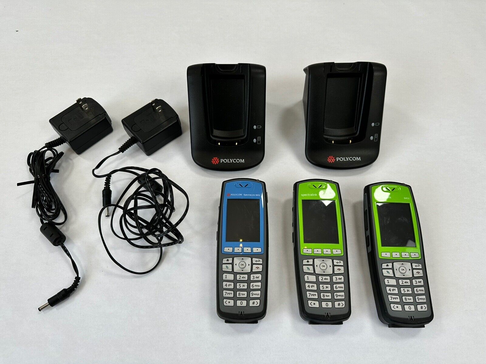 LOT OF 3 Spectralink Polycom 8452 Wireless Handset Phone w/ 2 8400 chargers
