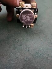   potentiometer operator 9001k2108 from Schneider electric. picture
